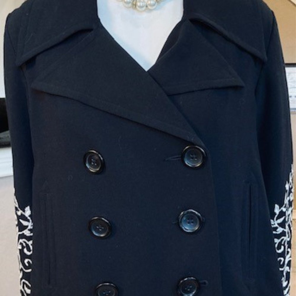 Karen Kane Black/Embroidered Jacket, tag, Paisley lined Small